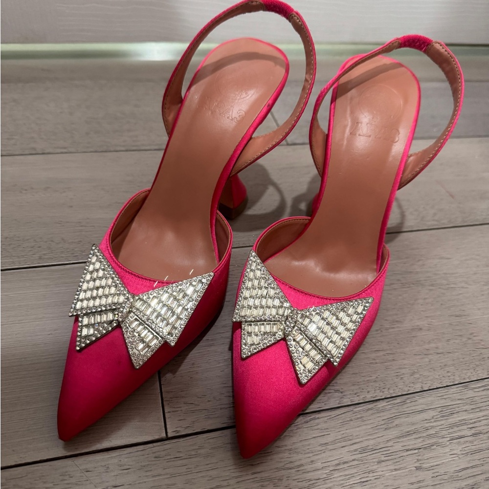 Elegant Pink Slingback Heels with Bow Accent